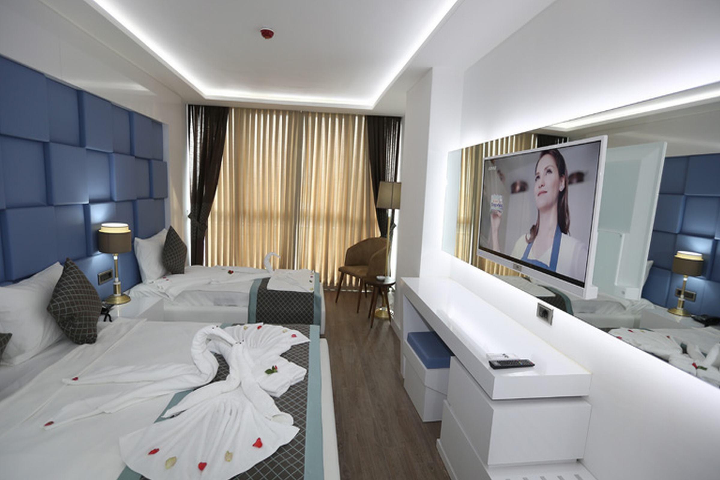 Elips Royal Hotel & Spa Antalya Exterior photo
