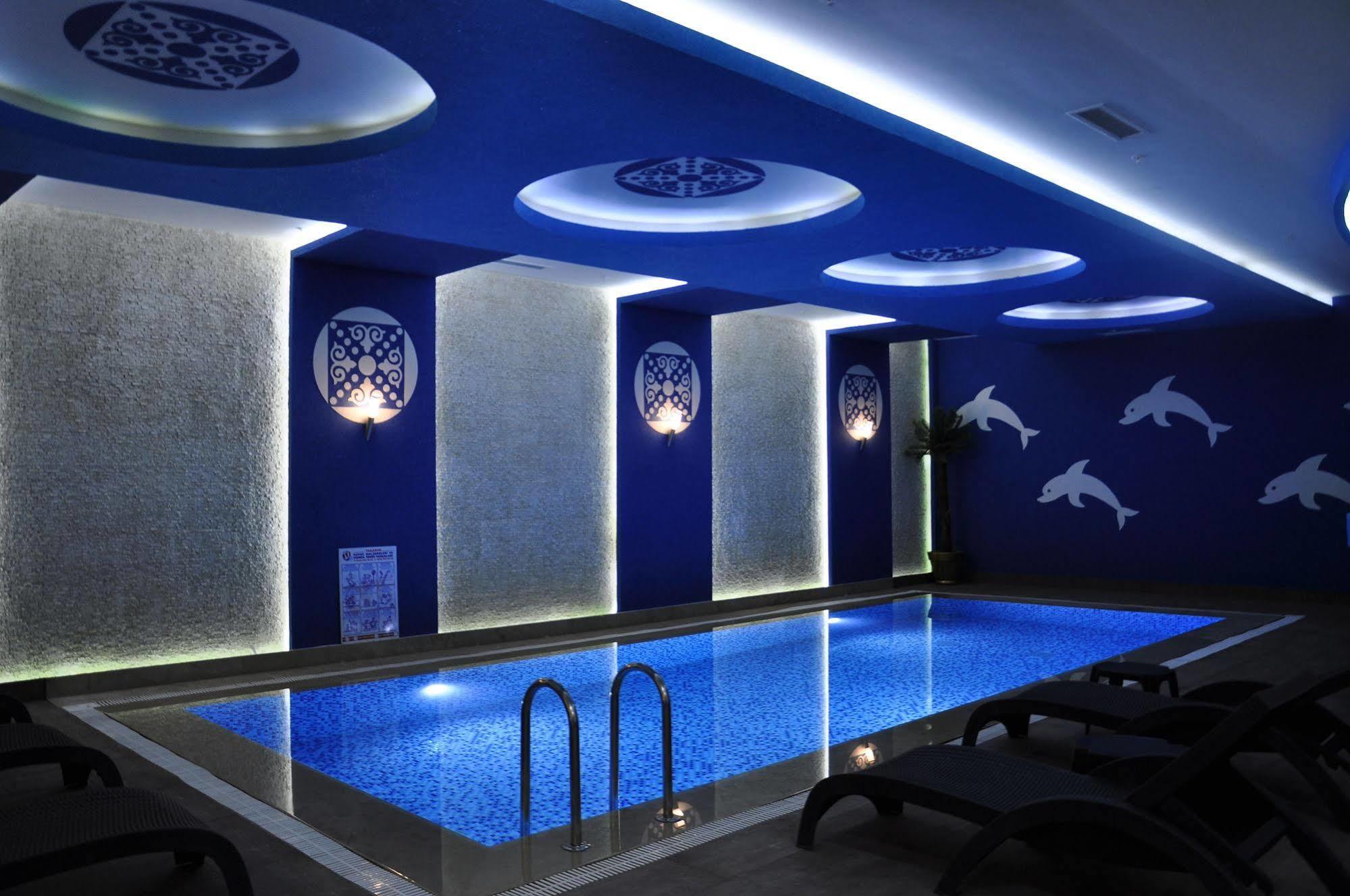 Elips Royal Hotel & Spa Antalya Exterior photo